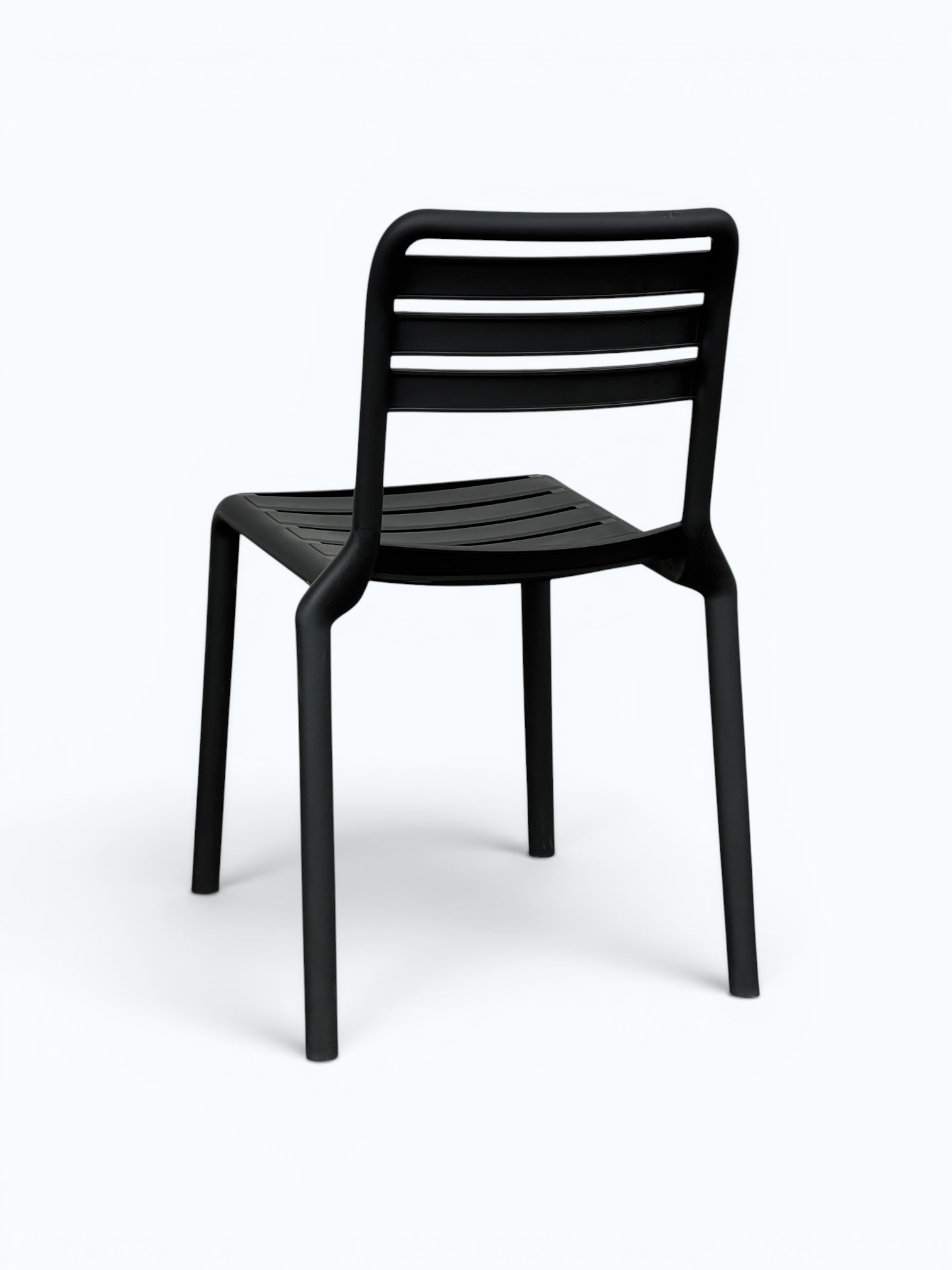 Silla Vento — Uso Comercial e Interior · Polipropileno Reforzado · Apilable
