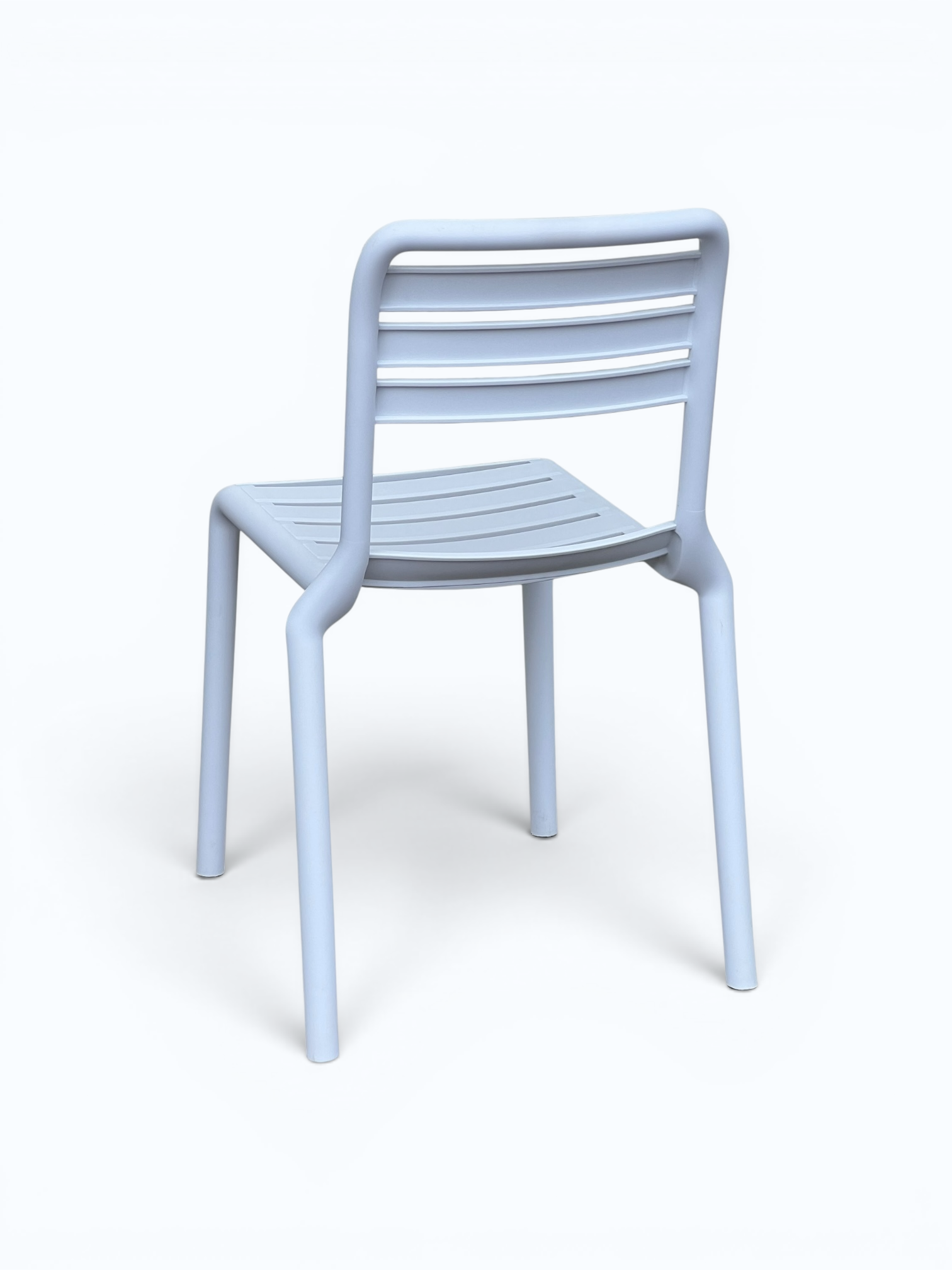 Silla Vento — Uso Comercial e Interior · Polipropileno Reforzado · Apilable