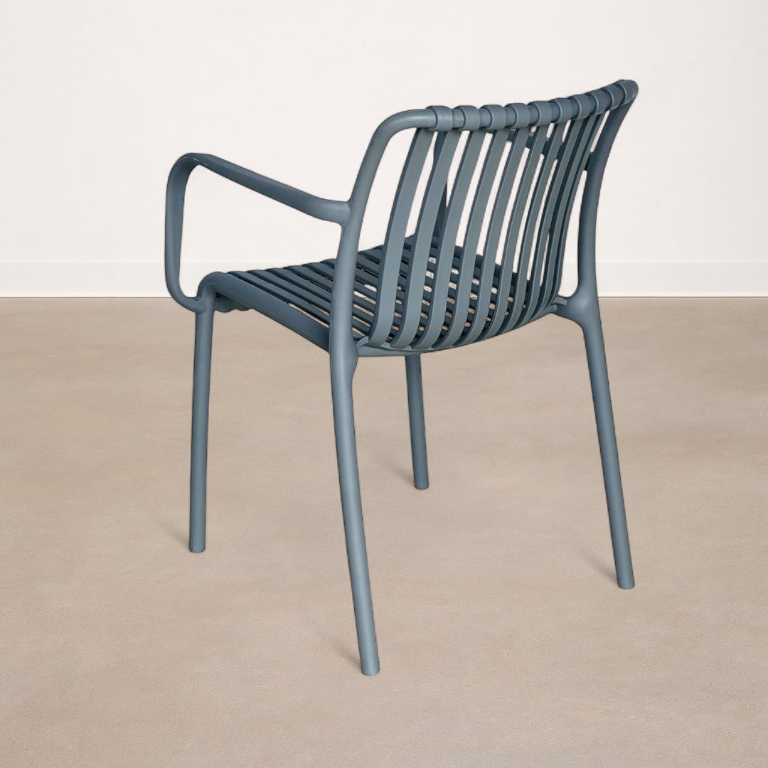 Silla de jardín en polipropileno con reposabrazos Wendell