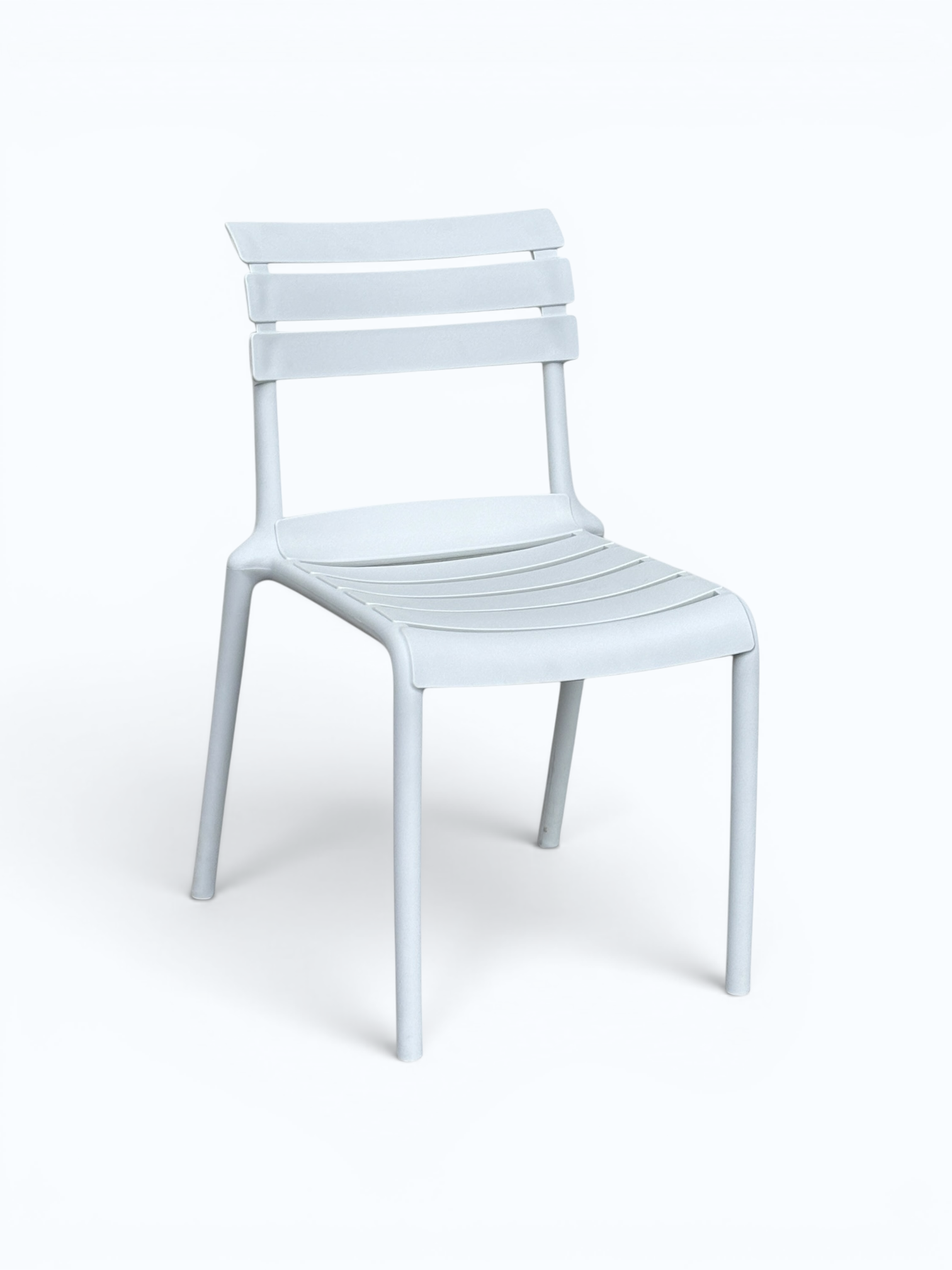 Silla Helen — Uso Comercial e Interior · Polipropileno Reforzado · Apilable