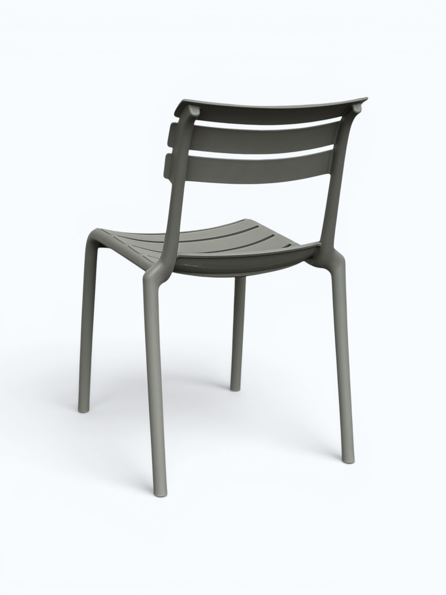Silla Helen — Uso Comercial e Interior · Polipropileno Reforzado · Apilable